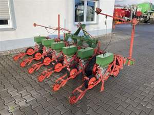 Semoir à maïs agricole de nouvelle conception prêt à être expédié, 4 rangs, planteur de maïs avec engrais, semoir précis pour maïs à vendre - Product Image 3