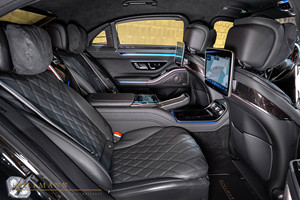 M.E.R.C.E.D.E.S-B.E.N.Z S 680 4MATIC Sedán de Lujo, Caja de Cambios Automática, Volante a la Izquierda, Tracción Trasera, Asientos de Cuero, Cámara Trasera, Techo Solar, LED - Product Image 4