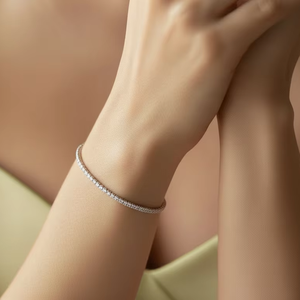 Bracelet tennis classique en or 14 carats et diamants |   Diamant taille brillant 6,08 carats - Product Image 5