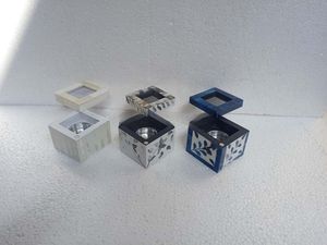 Quemadores Bakhoor cuadrados con incrustaciones geométricas hechas a mano, soportes de incienso de resina y hueso surtidos con parte superior de malla - Product Image 5