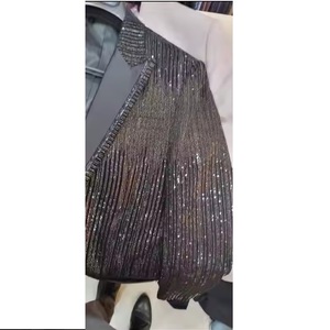 Gran oferta, rica tela de terciopelo bordada, Ideal para Lehengas nupciales, chaquetas étnicas de invierno disponibles a bajo precio - Product Image 1