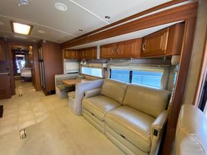 Winnebago V-e-c-t-r-a 40 K-D 2006 usado, listo para vender - Product Image 5