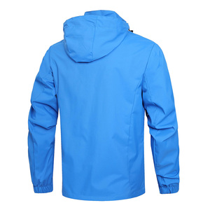 Chaqueta Impermeable de Senderismo con Capucha, Color Sólido, Impresión de Logotipo Personalizada, Producto de Alto Rendimiento - Product Image 2