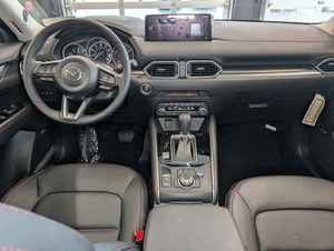 2025 CX 5 2.5 S คาร์บอนอิดิชั่น เครื่องยนต์ 2.5 ลิตร 4 สูบ (187 แรงม้า) ระบบขับเคลื่อน i-Activ AWD แบบมาตรฐาน - Product Image 6