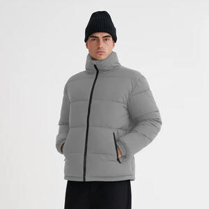 Chaqueta Acolchada de Moda Urbana al por Mayor |   Abrigo Acolchado Cálido con Logotipo Personalizado |   Ropa de Moda de Invierno - Product Image 2