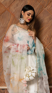 Ensemble robe décontractée en coton blanc HOLI avec dupatta en organza pour adultes, coupe respirante, silhouette évasée, taille naturelle, ajouré - Product Image 5
