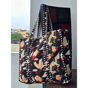 Bolso Tote Acolchado de Alta Calidad Bohoattire, Moderno, Sólido, de Gran Capacidad, Elegante, Resistente al Agua, Ligero y Duradero, 100% Abierto - Product Image 1