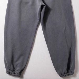 Nouveau style Pantalon de survêtement ample en velours côtelé tricoté, style streetwear décontracté, pour femme, avec logo personnalisé, délavé à l'acide, coupe large évasée - Product Image 4