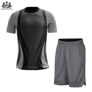 Uniformes de Fútbol con Logotipo Personalizado de Nuevo Modelo, 100% Poliéster, Ligeros, Transpirables, Colores Personalizados para Ropa de Entrenamiento Masculina - Product Image 1