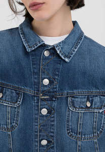 Veste Denim Personnalisée de Dernière Qualité Bleu Foncé pour Femmes Fermeture Bouton dans la Poche Poitrine Conçue pour les Femmes Confort en toutes Saisons - Product Image 5