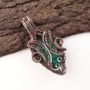 Colgante de Moda con Esmeralda de Mina Sakota, Corte Pera, Envuelto en Alambre de Cobre, Plata Oxidada, Regalo Festivo Especial Hoy - Product Image 4