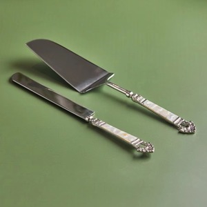 Ensemble de serveur de gâteau plaqué or de luxe peu coûteux coupe-métal décoratif royal fait à la main ensembles d'outils de style haut de gamme - Product Image 1