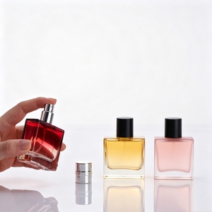 ขวดน้ำหอมดีไซน์หรูขนาด 100 มล. แบบสเปรย์ สำหรับน้ำหอม EDP EDT ของแท้จากอเมริกา ขายส่ง พร้อมหัวปั๊ม ใช้งานได้ยาวนาน ผลิตจากแก้ว - Product Image 2