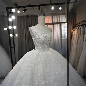 For OY001 Modern Elegant Scoop Neckline Chapel Train Long Skirt Lace Appliqued Flower Wedding Dress with Short Sleeves - Product Image 6