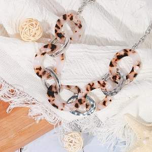 Cadena de eslabones de resina de alto brillo, perfecta para looks glamurosos, accesorios elegantes para fiestas y eventos, cadena de eslabones de resina para joyería de moda - Product Image 1