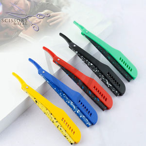 Maquinilla de Afeitar Profesional de Doble Filo para un Afeitado Clásico Estilo Vintage con Mango de Madera y Hoja de Acero Inoxidable - Product Image 6