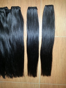 Extensions de trame de machine non transformées brutes crépus bouclés vrais paquets de cheveux humains vietnamiens Double dessiné extensions de trame attachées à la main - Product Image 5