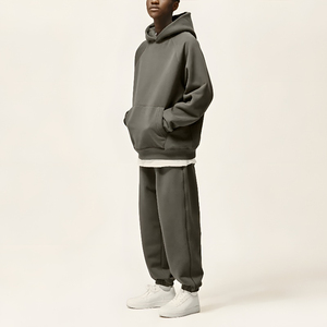 Survêtement d'hiver personnalisé pour hommes avec rayures couleur unie et impression de lettres coupe ajustée vêtements de sport jogging en coton longueur au genou - Product Image 3