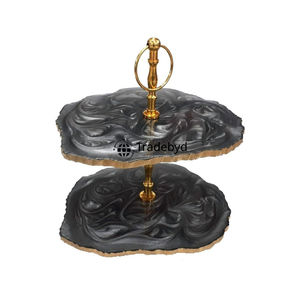 Présentoir à gâteau en résine élégant pour les fêtes et les mariages Tradebyd - Product Image 2