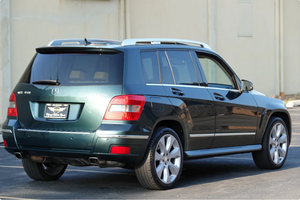 PRÊT À CONDUIRE - VÉHICULE D'OCCASION À VOLANT À GAUCHE |   Conduite à droite |   2010 MERCEDESSSS-BENZZSS GLK350 4MATICCSS - Product Image 3