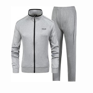 Elegante chándal deportivo ligero para mujer de secado rápido y funcional para correr y entrenar en invierno - Product Image 1
