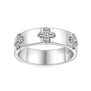 Anillos Anchos de Plata de Ley 925 de Alta Calidad con Moissanita de Corte Brillante de 1.75mm, Color D, Claridad VVS, Engaste de Púas, Diseño de Hoja Gruesa para Boda - Product Image 1