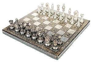 Tablero de Ajedrez Coleccionable de Lujo de 12" x 12" con Piezas de Latón Fundido a Presión, Hecho a Mano con Mármol Premium, para Juegos en Casa - Product Image 5