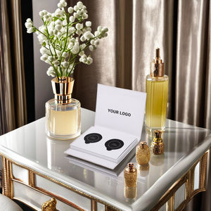 Parfum solide de voyage avec eau de parfum à base d'huile et gel de parfum durable - Product Image 1