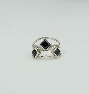 Anillo de piedra natal de Julio de plata de ley sólida 925 con ajuste de bisel Multi piedra preciosa y corte princesa forma de diamante de ónix negro - Product Image 1