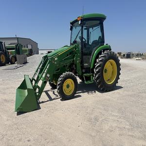 Tractor utilitario compacto John Deere 4066R, listo para tareas pesadas, fuerte, fiable y fácil de usar - Product Image 5