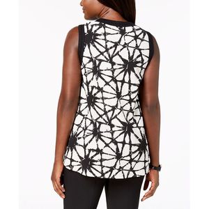 Top Corto da Donna JM Collection Taglia X-Large Nero con Stampa e Tessitura, Traspirante con Logo Personalizzato - Product Image 2