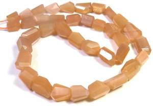 8-13mm Natural melocotón piedra lunar cuentas facetadas 16 "Strand Nugget Tumble Beads Material de piedras preciosas - Product Image 4