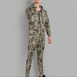 Chándal elástico con textura suave y diseño moderno inspirado en el atletismo, chándal para todas las estaciones con tela ligera - Product Image 3