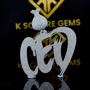 Adoptez l'élégance avec notre pendentif en diamant de laboratoire en or blanc 14 carats avec clarté VVS, ajoutez-le à votre collection de bijoux. - Product Image 1