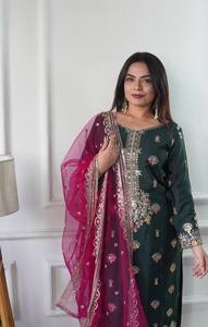 Top en soie Designer Party Wear-Ensemble Plazzo et Dupatta - Product Image 3