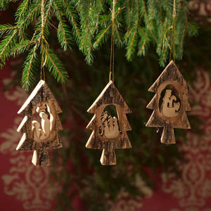 Adornos para árbol de Navidad, belén en un árbol de abeto con corteza, juego de 3 - Product Image 1