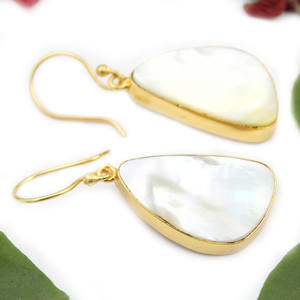 Luxury Elegant Natural <b>White</b> Mother Of <b>Pearl</b> Fancy Shape 24K Gold Plated Dangle <b>Earring</b> For Women's Wholesale Jewelry For India - Product Image 3