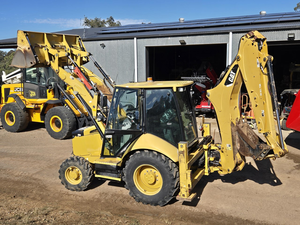 Chargeuse-pelleteuse Caterpillar 420F 4x4 d'occasion, haute performance, matériel lourd, prix bas, achat - Product Image 5