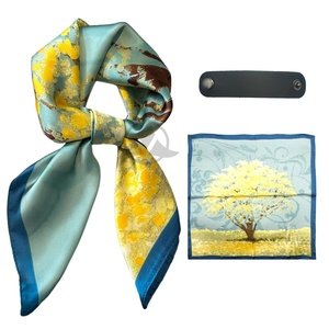 Foulard ethnique en soie pure fabriqué à la main double face, forme fluide, motif floral, respectueux de la peau, multifonctionnel pour les cadeaux OEM - Product Image 3