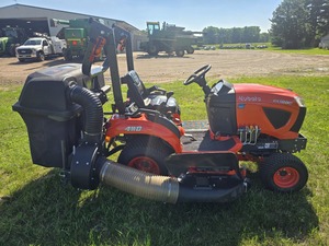Tracteur Kubota BX1880 avec chargeur et tondeuse, qualité supérieure pour l'agriculture, l'aménagement paysager et le jardinage, livraison rapide - Product Image 4