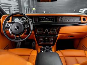 Rolls-Royce Phantom EWB 2022 d'occasion, incroyablement parfait, faible kilométrage, en stock, proposé à un prix fantastique - Product Image 6