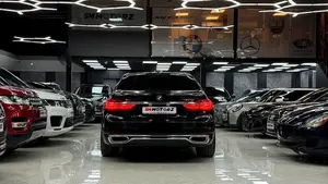 BMW 750Li xDrive M Sport Executive 4.4L d'occasion, conduite à gauche/droite, modèle 2018 - Product Image 4