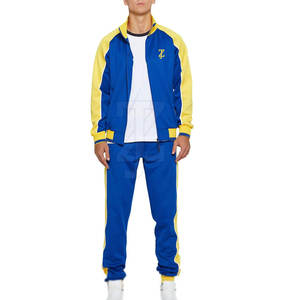 Ensemble de survêtement tendance pour homme avec un design élégant, une matière douce et respirante, parfait pour une utilisation décontractée - Product Image 3