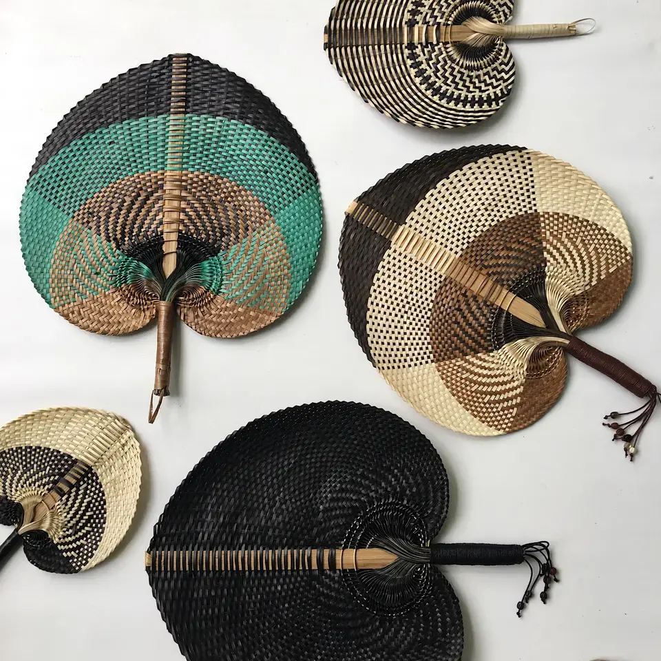 Hasır hasır dokuma tabaklar bambu fan duvar asma sepetleri odası dekorasyon öğesi el yapımı el sanatları ürünleri için toptan boho