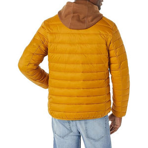 Veste d'hiver légère et décontractée à capuche pour homme, tissu respirant et imperméable, rembourrage en coton, logo sur le devant, options personnalisables - Product Image 6