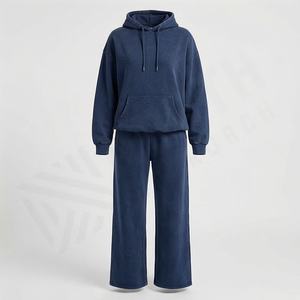 Ensemble de survêtement pour femmes avec logo en strass, pantalon évasé, deux pièces, tenue d'automne et d'hiver, costume pour femmes, tenue de sport décontractée de qualité supérieure - Product Image 1