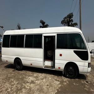 Prix bon marché Toyota Coaster Bus Diesel 30 places occasion Meilleur prix Livraison rapide en stock Commande en gros disponible d'occasion - Product Image 5