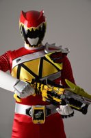 Casque de Cosplay en fibre de verre personnalisé haut de gamme aperçu de la conception 3D avant la production accessoire d'armure de héros fait à la main