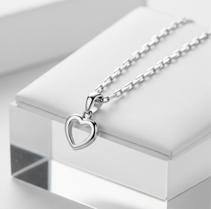 Venta caliente 925 collar de cadena de eslabones minimalista de plata con colgante de corazón diseño chapado en rodio dorado uso diario regalo Unisex - Product Image 1