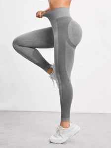 Pantalones de yoga personalizados de cintura alta para mujer Leggings de fitness de gimnasio de patrón sólido sin costuras - Product Image 2